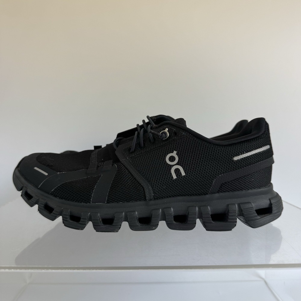 On Running Cloud 6 Triple Black Sneakers Shoes 3WF10061043 Women's Size 7